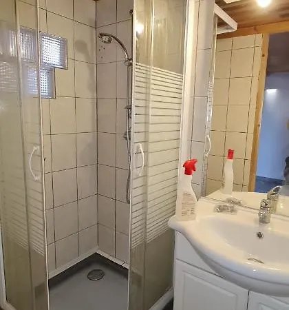 Baixas R2 - 1 Chambre Avec Mezzanine Ouverte Sur Communs Apartman *