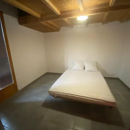 Apartman Baixas R2 - 1 Chambre Avec Mezzanine Ouverte Sur Communs